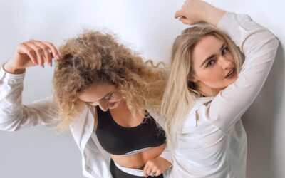 Czym odżywić rozjaśnione włosy, by zachowały blask?